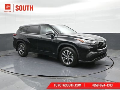 2020 Toyota Highlander Hybrid XLE
