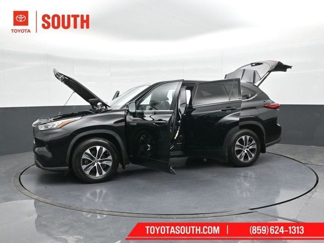 2020 Toyota Highlander Hybrid XLE