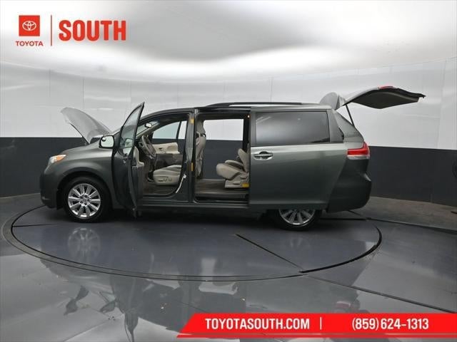 2014 Toyota Sienna LE