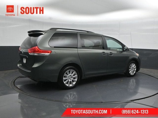 2014 Toyota Sienna LE