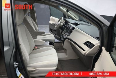 2014 Toyota Sienna LE
