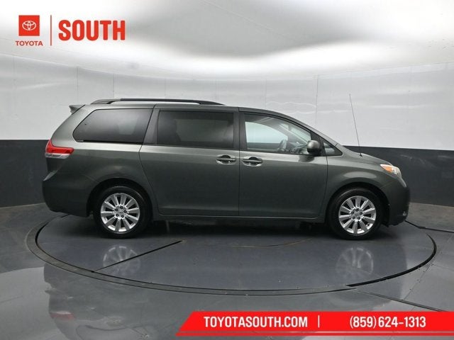 2014 Toyota Sienna LE