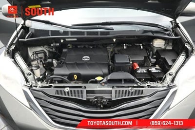 2014 Toyota Sienna LE