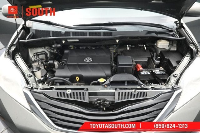 2014 Toyota Sienna LE
