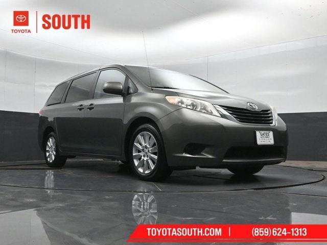 2014 Toyota Sienna LE