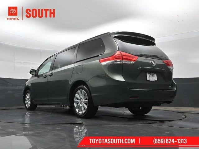 2014 Toyota Sienna LE