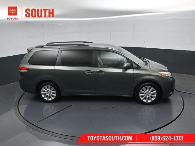 2014 Toyota Sienna LE