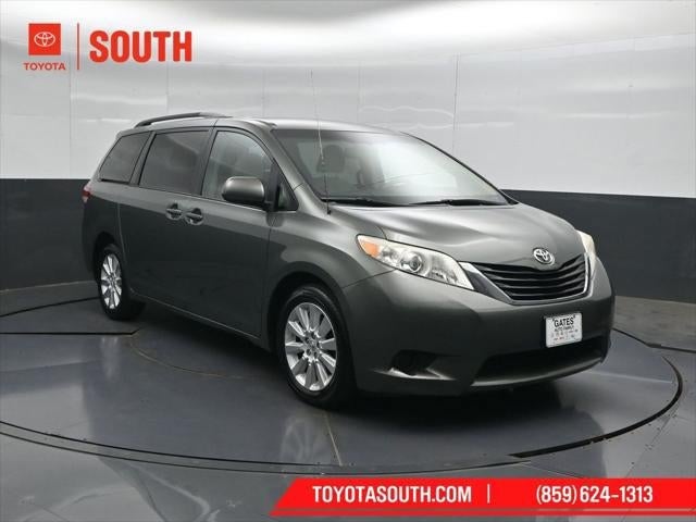 2014 Toyota Sienna LE