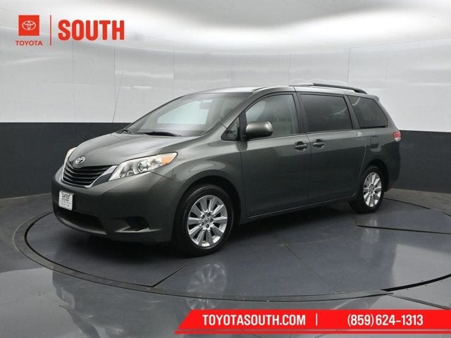 2014 Toyota Sienna LE
