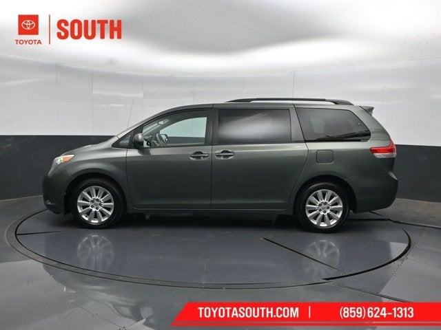 2014 Toyota Sienna LE