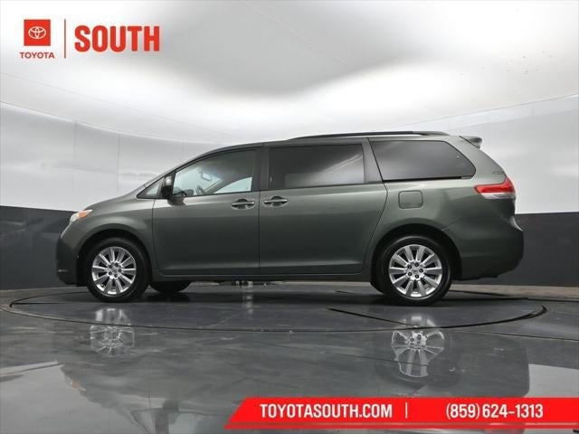 2014 Toyota Sienna LE
