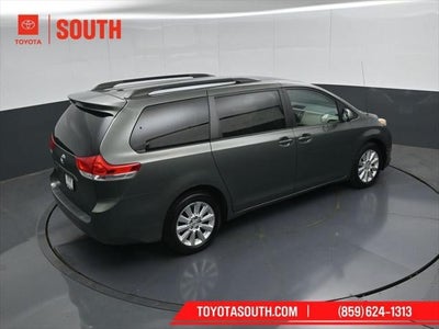 2014 Toyota Sienna LE