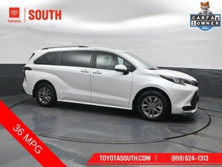 2025 Toyota Sienna XLE