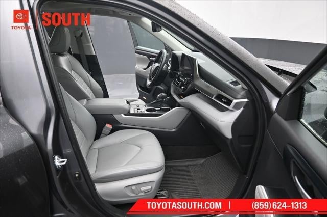 2023 Toyota Highlander Hybrid XLE