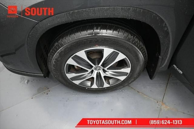 2023 Toyota Highlander Hybrid XLE
