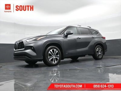 2023 Toyota Highlander Hybrid XLE