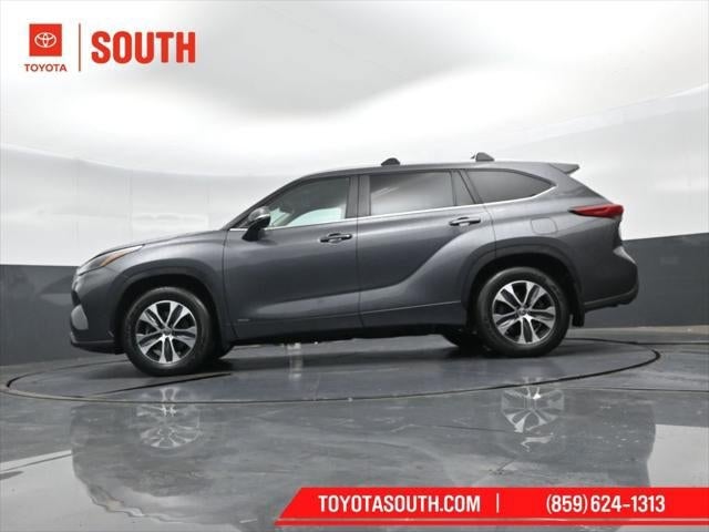 2023 Toyota Highlander Hybrid XLE