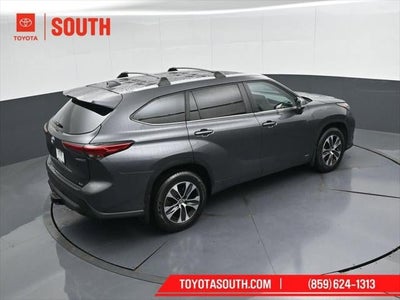 2023 Toyota Highlander Hybrid XLE