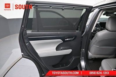 2023 Toyota Highlander Hybrid XLE