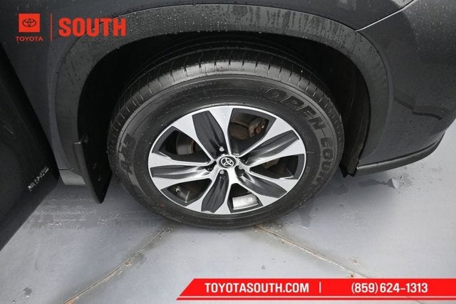 2023 Toyota Highlander Hybrid XLE