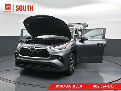2023 Toyota Highlander Hybrid XLE