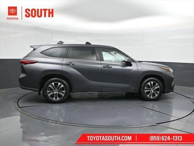 2023 Toyota Highlander Hybrid XLE