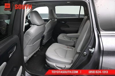 2023 Toyota Highlander Hybrid XLE
