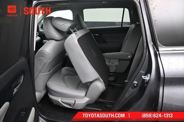2023 Toyota Highlander Hybrid XLE