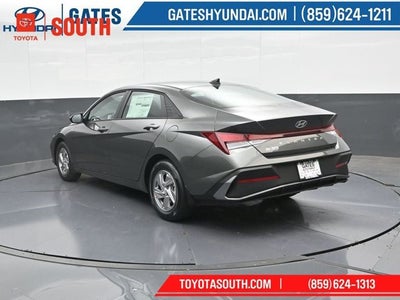 2025 Hyundai ELANTRA SE