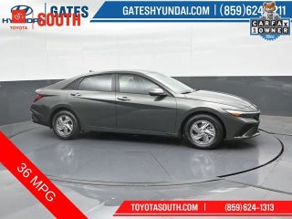 2025 Hyundai ELANTRA SE
